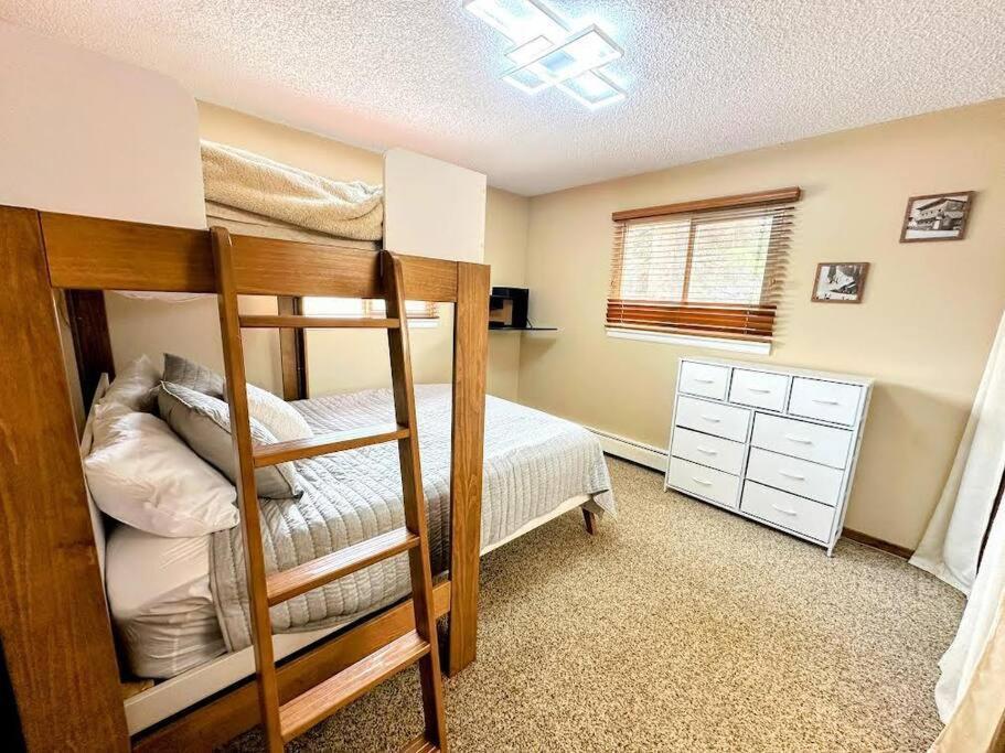 Winter Haus, Winter Park 2 Bedrooms Corner Unit W Outdoor Patio Walking Distance To The Center Of Town Ngoại thất bức ảnh